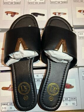 Women’s Slide Sandals Size 6 – 3 for $50 Deal 🔥